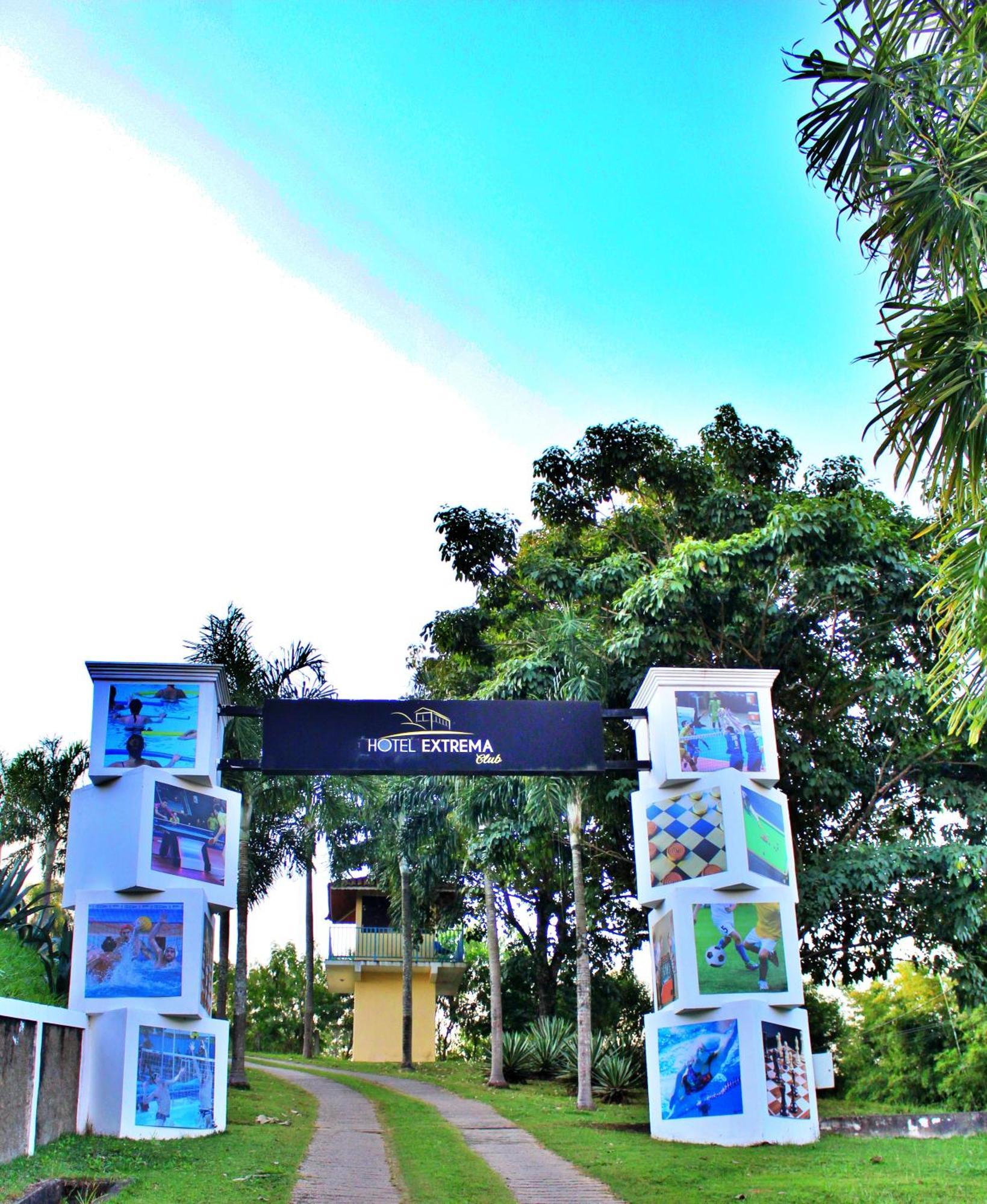 Hotel Club *