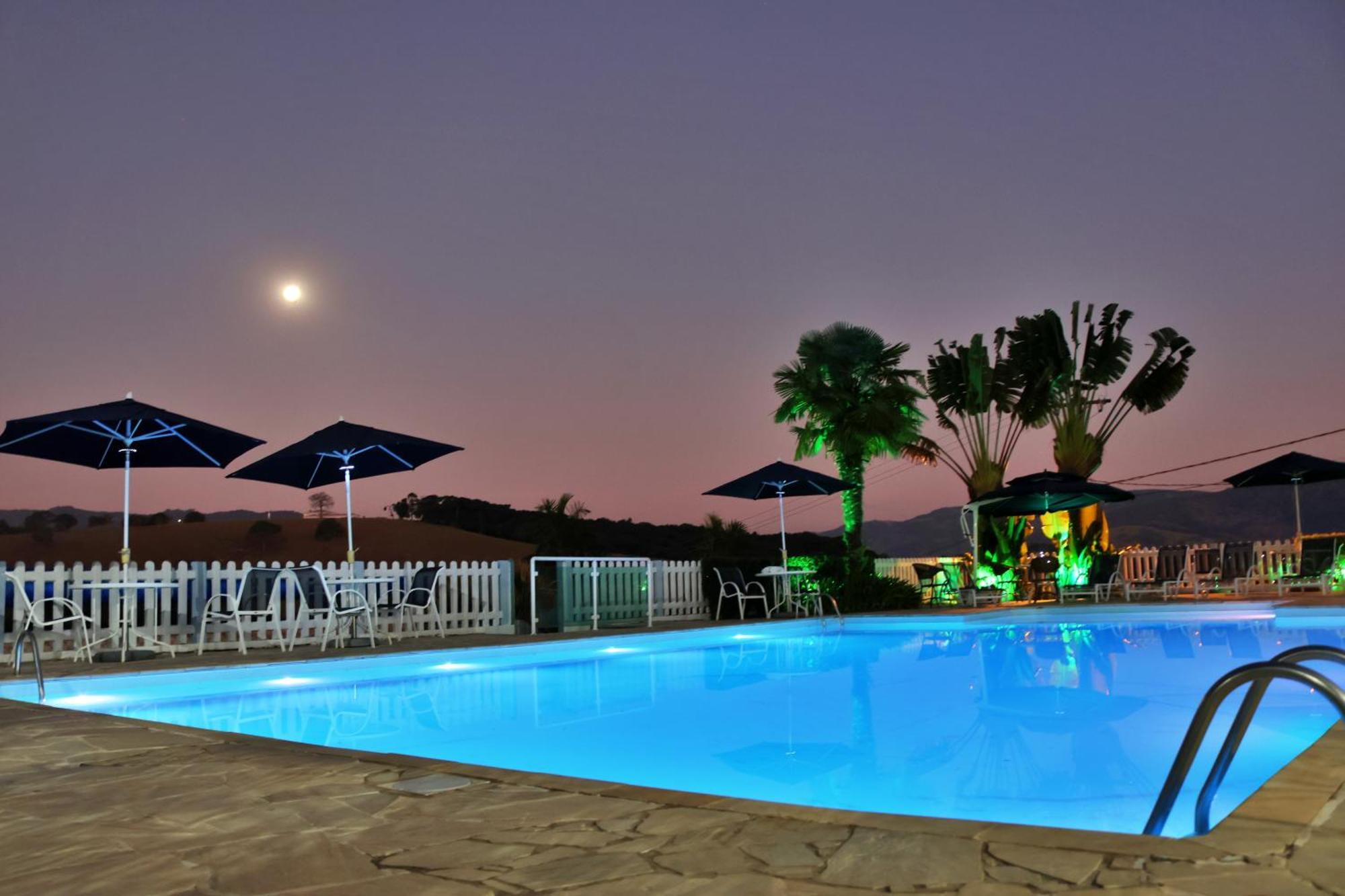 Hotel Club *