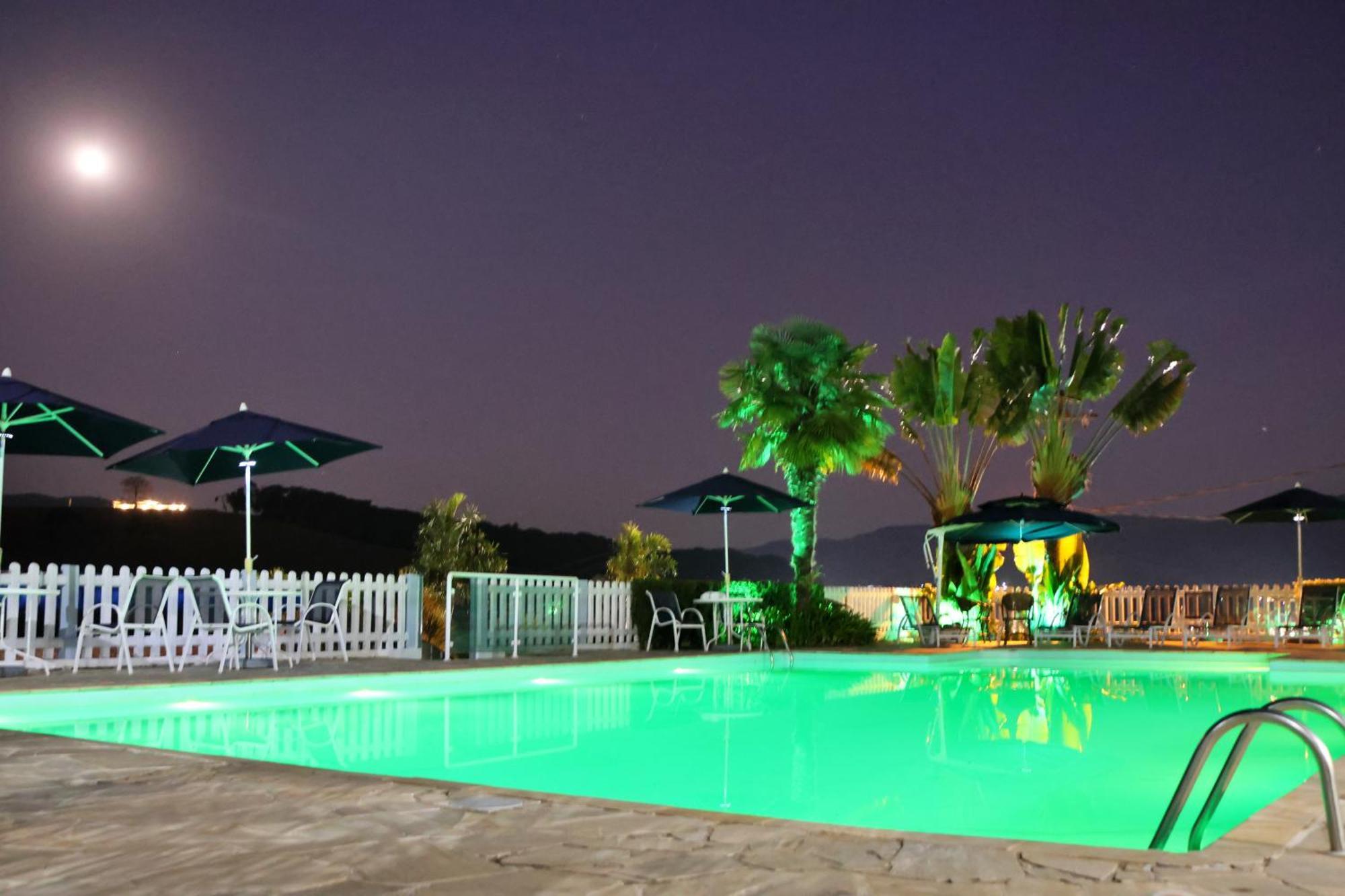 Club Hotel *