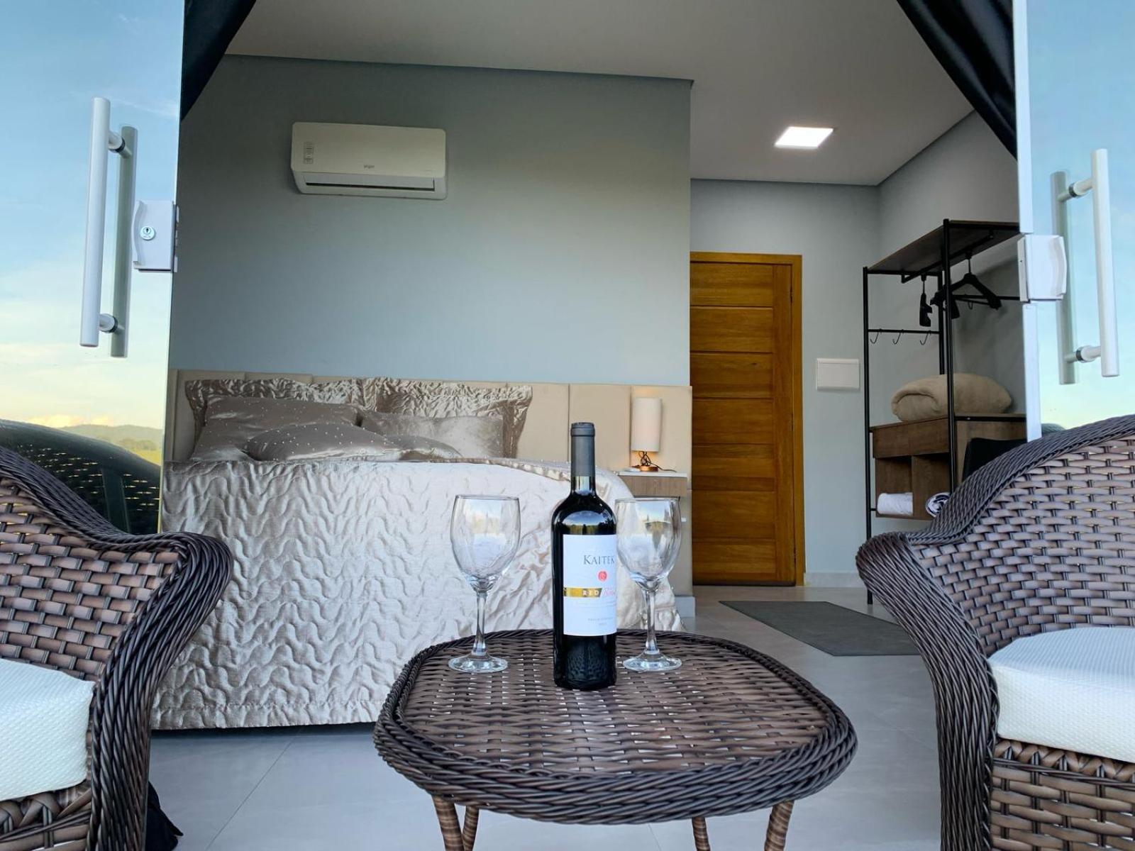 Club Hotel