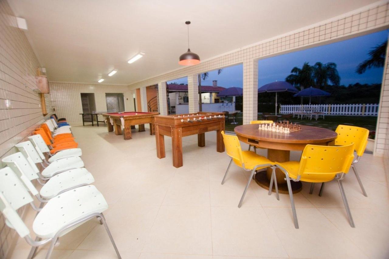 Club Hotel *